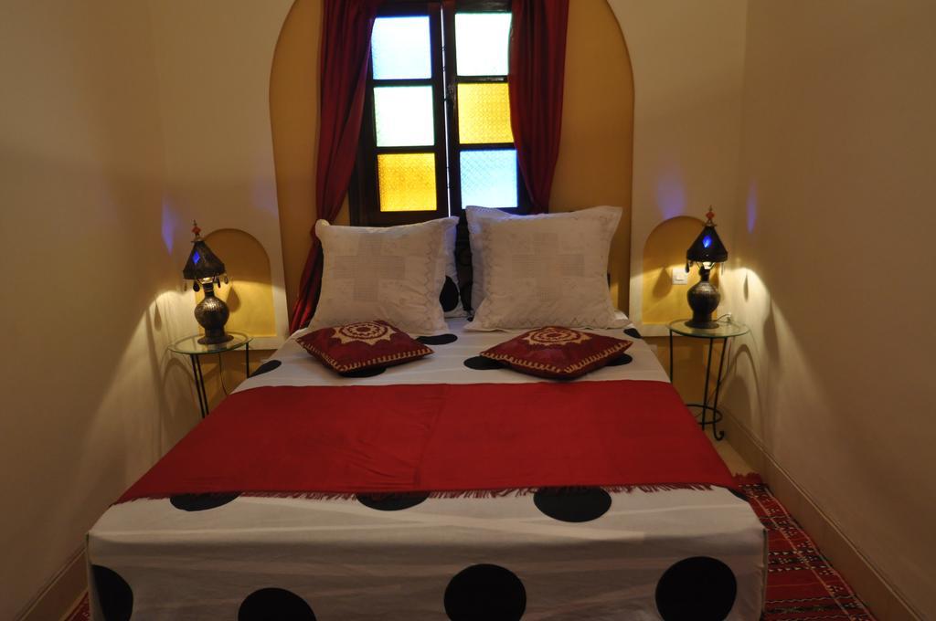Riad La Famille Marrákes Szoba fotó